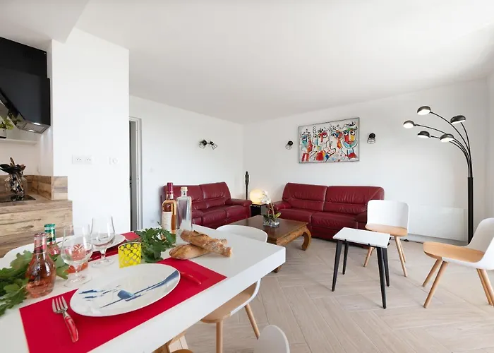 Superbe T3 De 70m2 Face à La Appartement